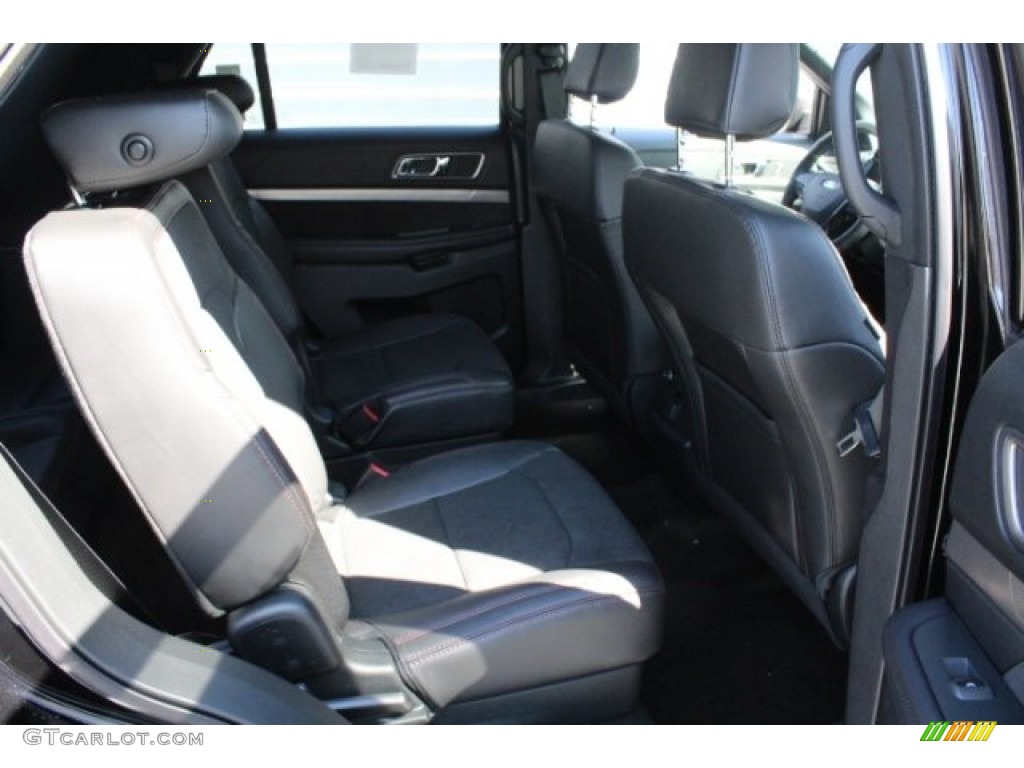 2018 Explorer XLT - Shadow Black / Ebony Black photo #33