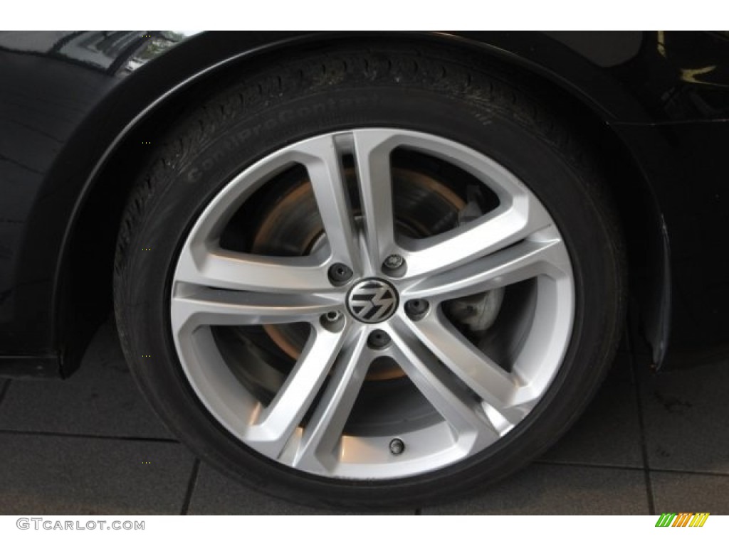 2013 CC Sport Plus - Deep Black Metallic / Desert Beige/Black photo #10
