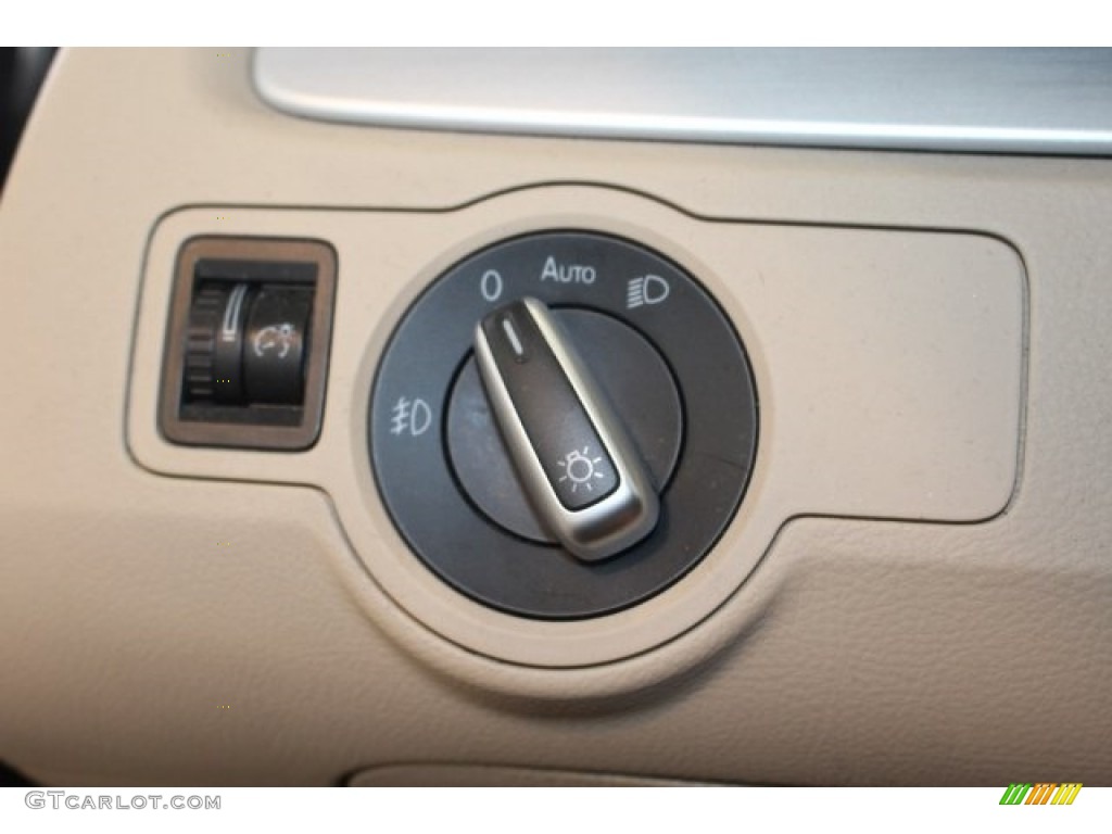 2013 CC Sport Plus - Deep Black Metallic / Desert Beige/Black photo #19