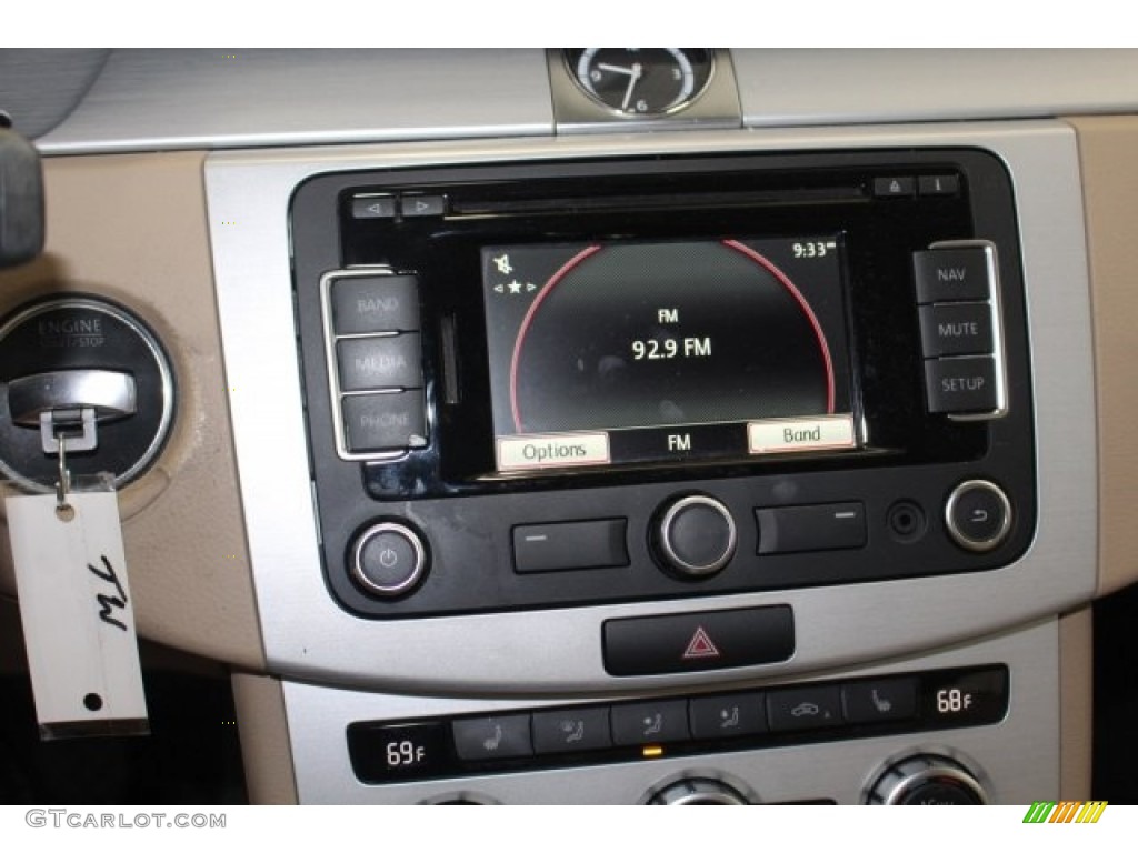 2013 CC Sport Plus - Deep Black Metallic / Desert Beige/Black photo #24