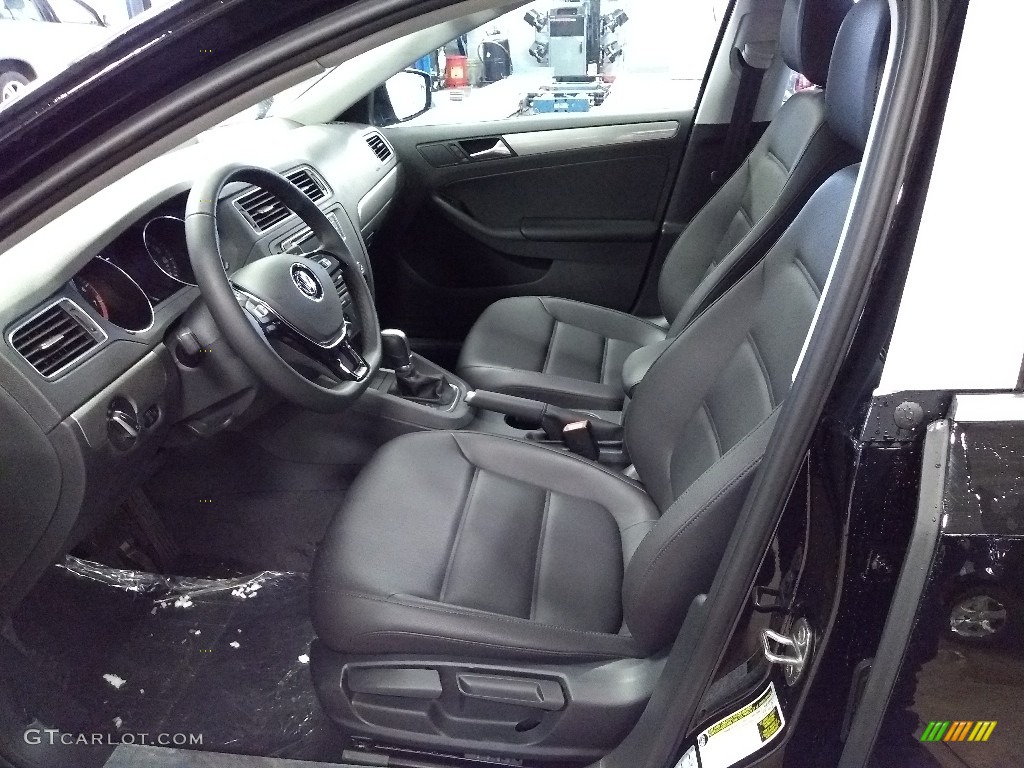 Titan Black Interior 2018 Volkswagen Jetta SE Photo #125986341