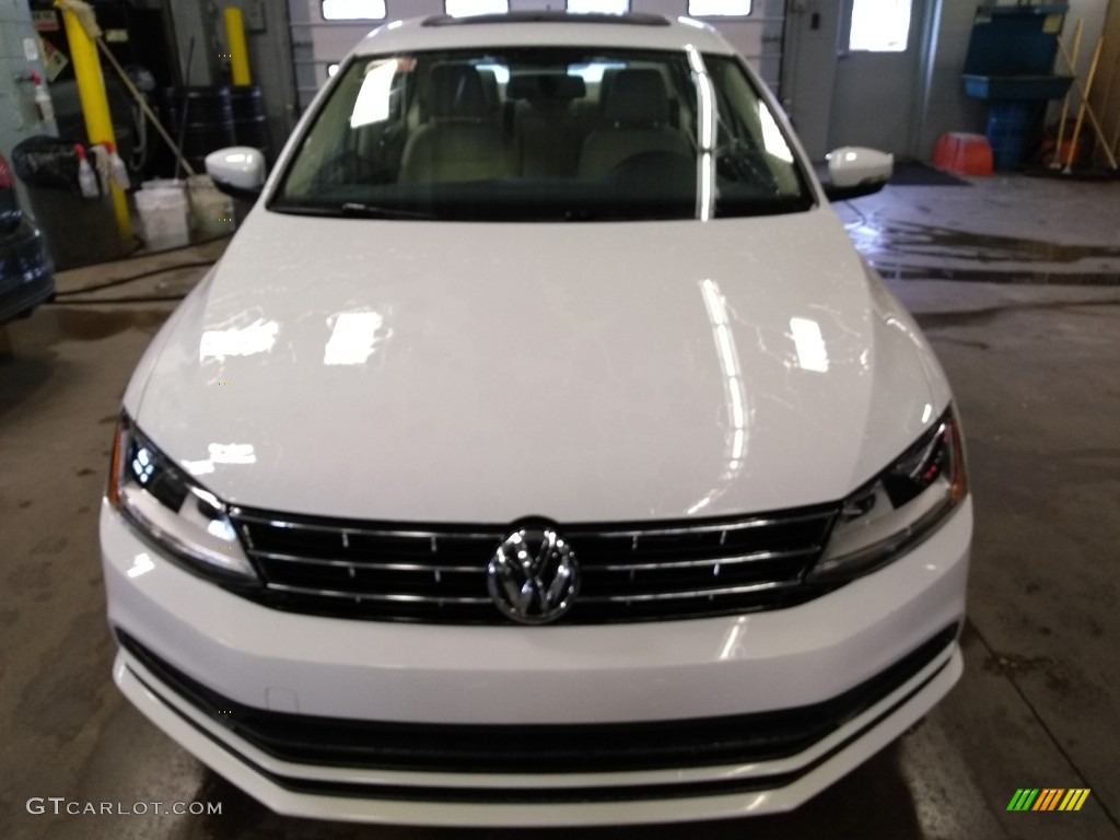2018 Jetta SE - Pure White / Cornsilk Beige photo #2