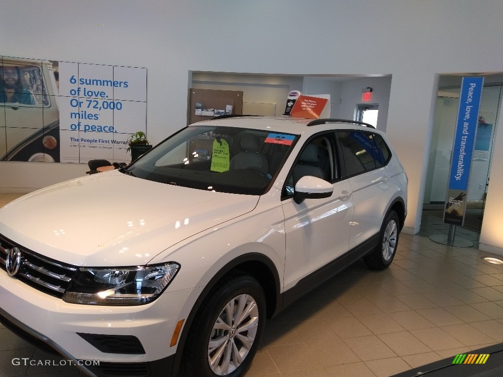 2018 Tiguan S - Pure White / Storm Gray photo #1
