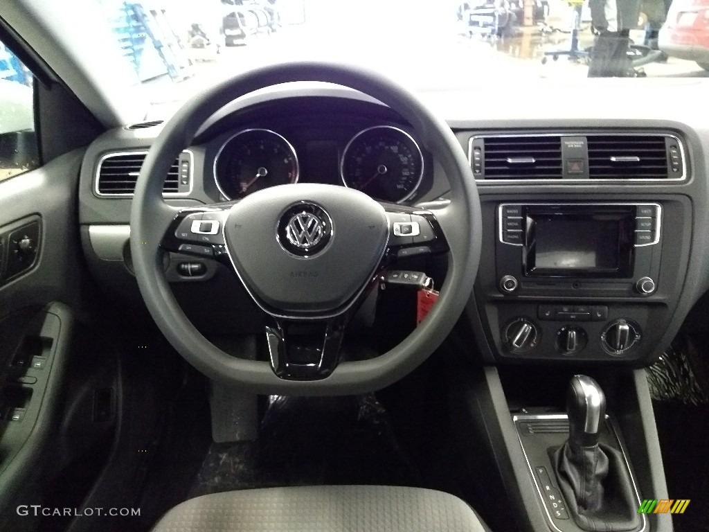 2018 Jetta S - Pure White / Black/Palladium Gray photo #4