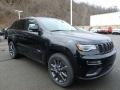 Front 3/4 View of 2018 Grand Cherokee Overland 4x4