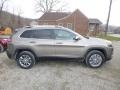 2019 Light Brownstone Pearl Jeep Cherokee Latitude Plus 4x4  photo #6