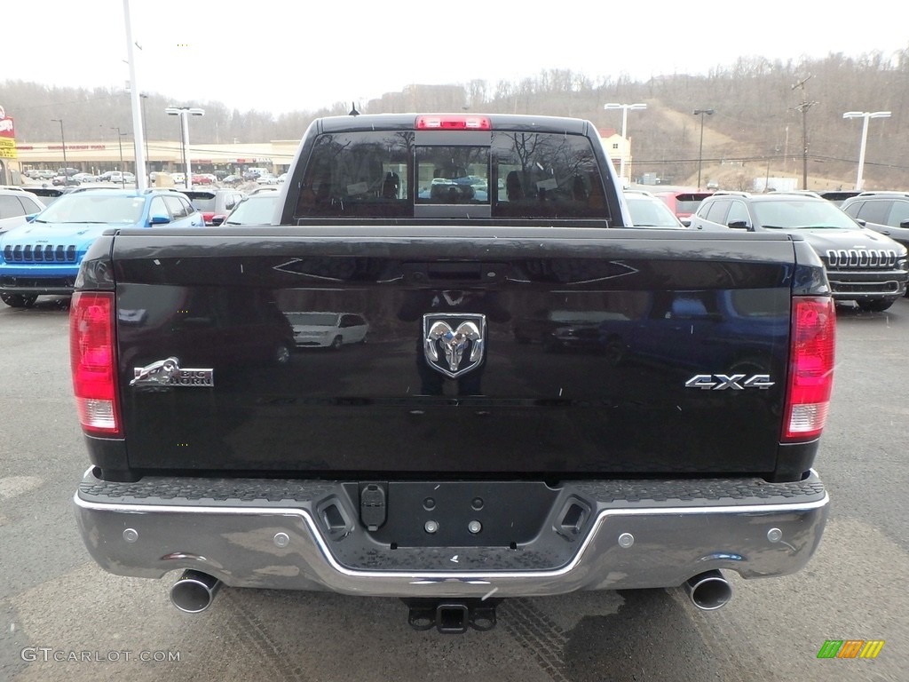 2018 1500 Big Horn Crew Cab 4x4 - Brilliant Black Crystal Pearl / Black/Diesel Gray photo #4