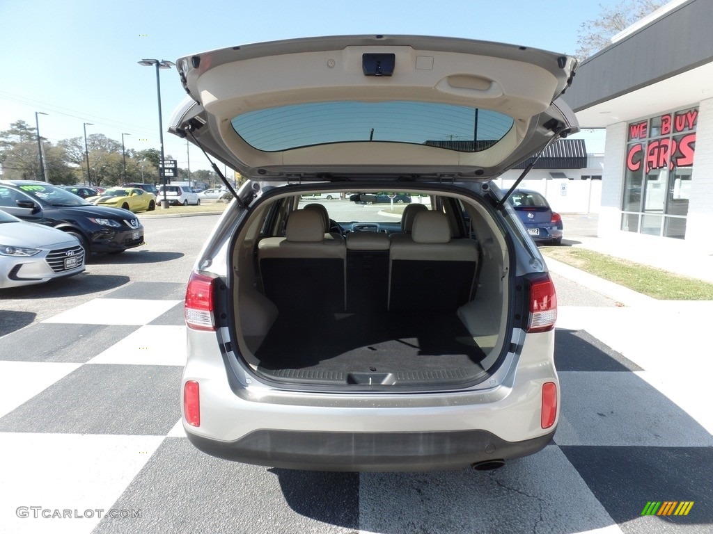 2015 Sorento LX - Titanium Silver / Beige photo #5