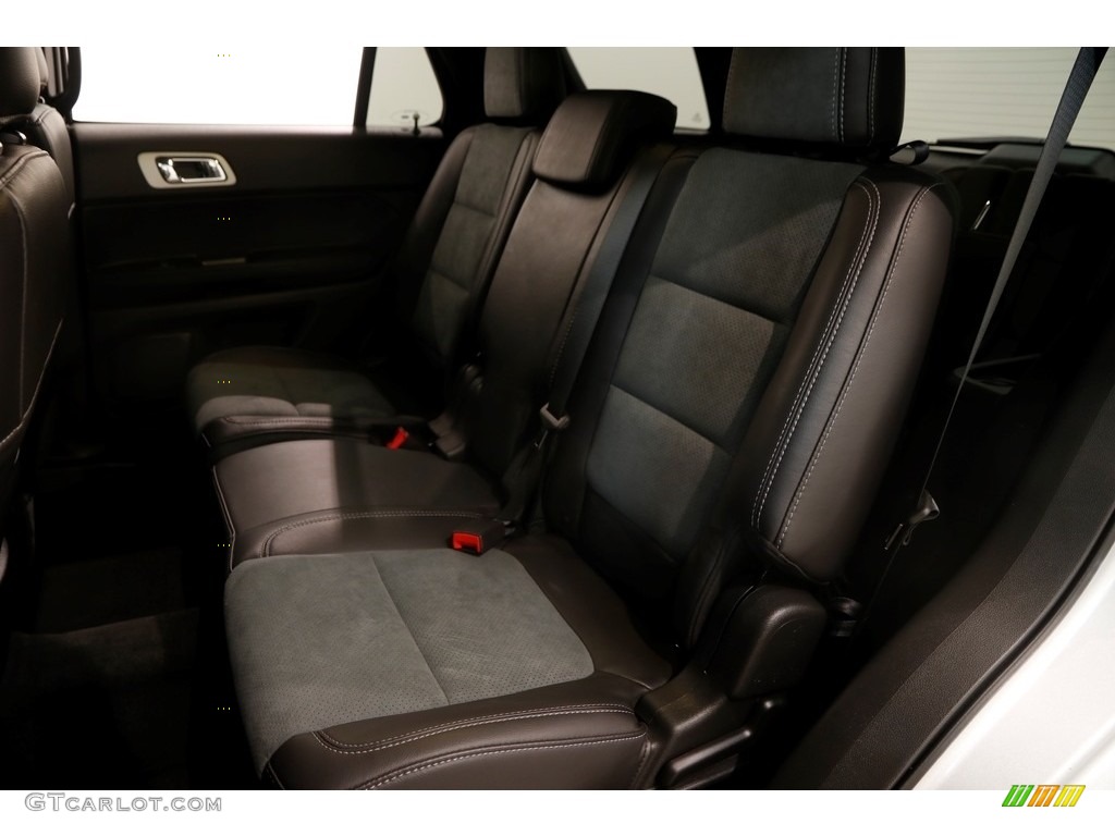 2015 Explorer XLT 4WD - Ingot Silver / Charcoal Black photo #17