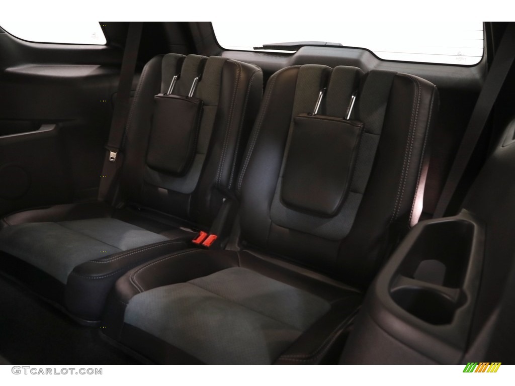 2015 Explorer XLT 4WD - Ingot Silver / Charcoal Black photo #18
