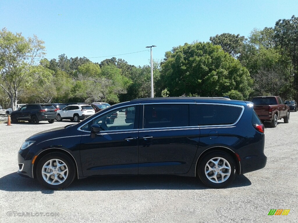 2018 Pacifica Touring Plus - Jazz Blue Pearl / Black/Alloy photo #2