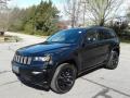 Diamond Black Crystal Pearl - Grand Cherokee Altitude 4x4 Photo No. 2