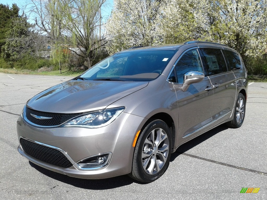 Molten Silver 2018 Chrysler Pacifica Limited Exterior Photo #126010529