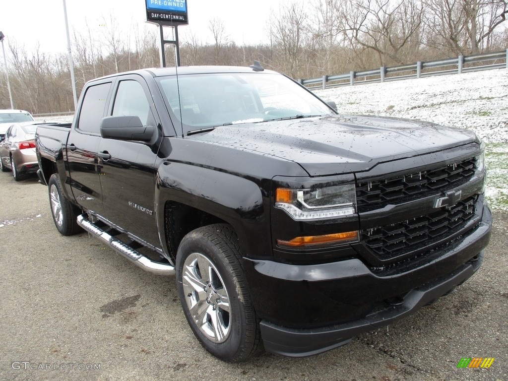 2018 Silverado 1500 Custom Crew Cab 4x4 - Black / Dark Ash/Jet Black photo #10