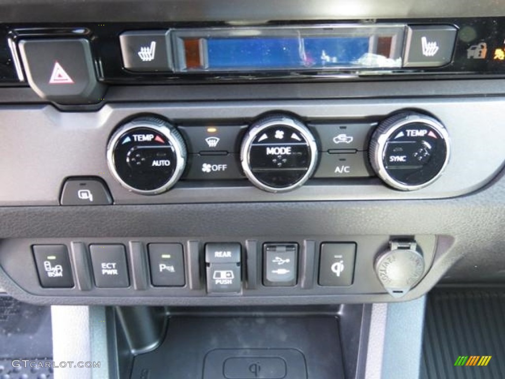 2018 Toyota Tacoma TRD Sport Double Cab Controls Photo #126017399
