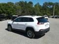 Bright White - Cherokee Latitude Plus Photo No. 3