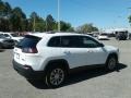 Bright White - Cherokee Latitude Plus Photo No. 5