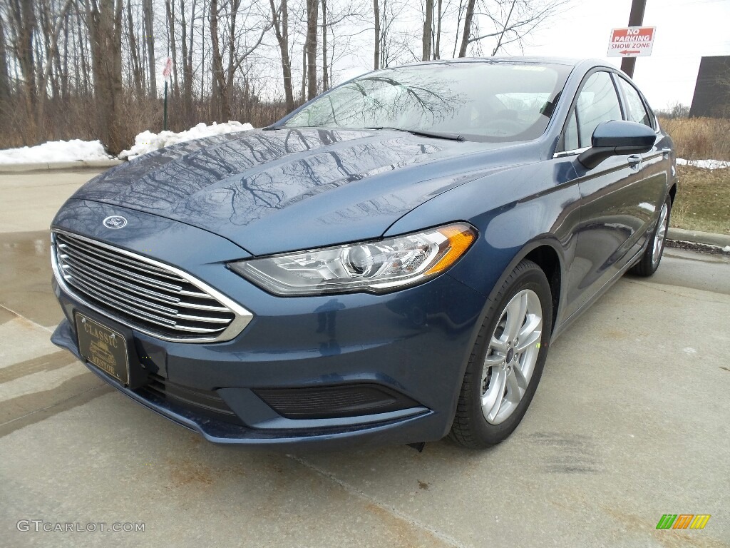 2018 Fusion SE - Blue Metallic / Ebony photo #1