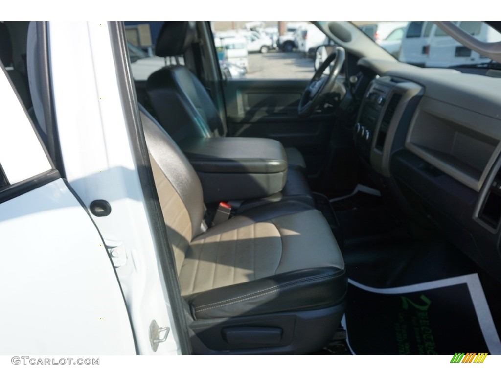 2011 Ram 3500 HD ST Crew Cab Dually - Bright White / Dark Slate Gray/Medium Graystone photo #9