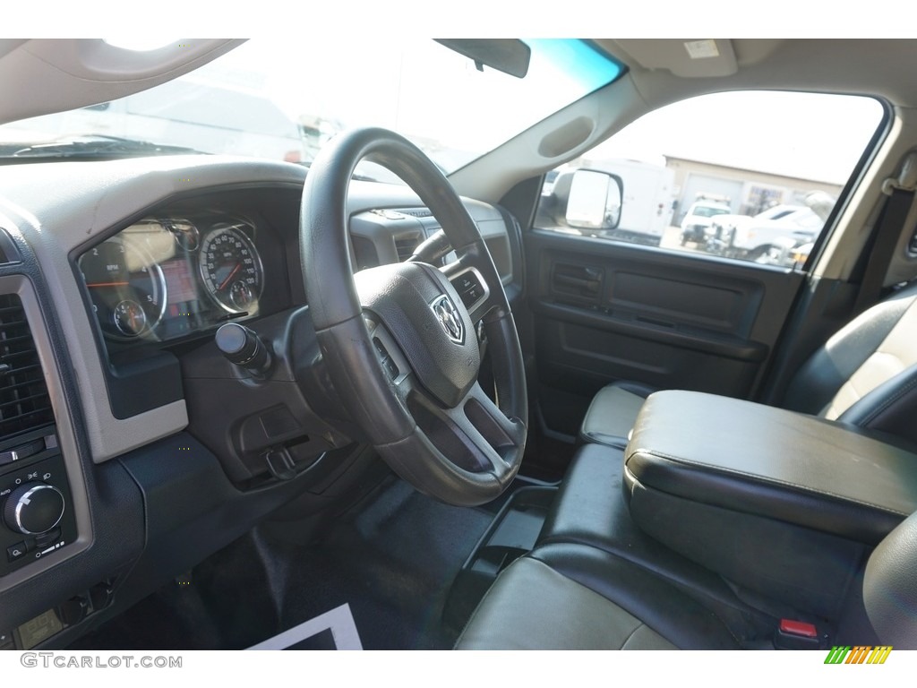 2011 Ram 3500 HD ST Crew Cab Dually - Bright White / Dark Slate Gray/Medium Graystone photo #13
