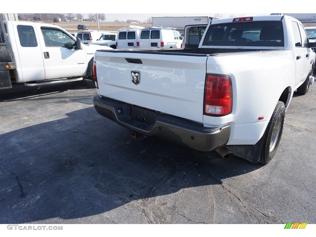 2011 Ram 3500 HD ST Crew Cab Dually - Bright White / Dark Slate Gray/Medium Graystone photo #14