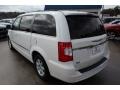 Stone White - Town & Country Touring Photo No. 9
