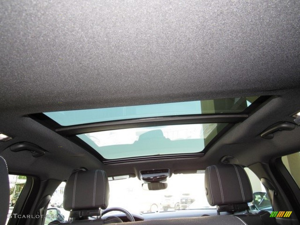 2018 Range Rover Velar R Dynamic SE - Silicon Silver Metallic / Ebony photo #18