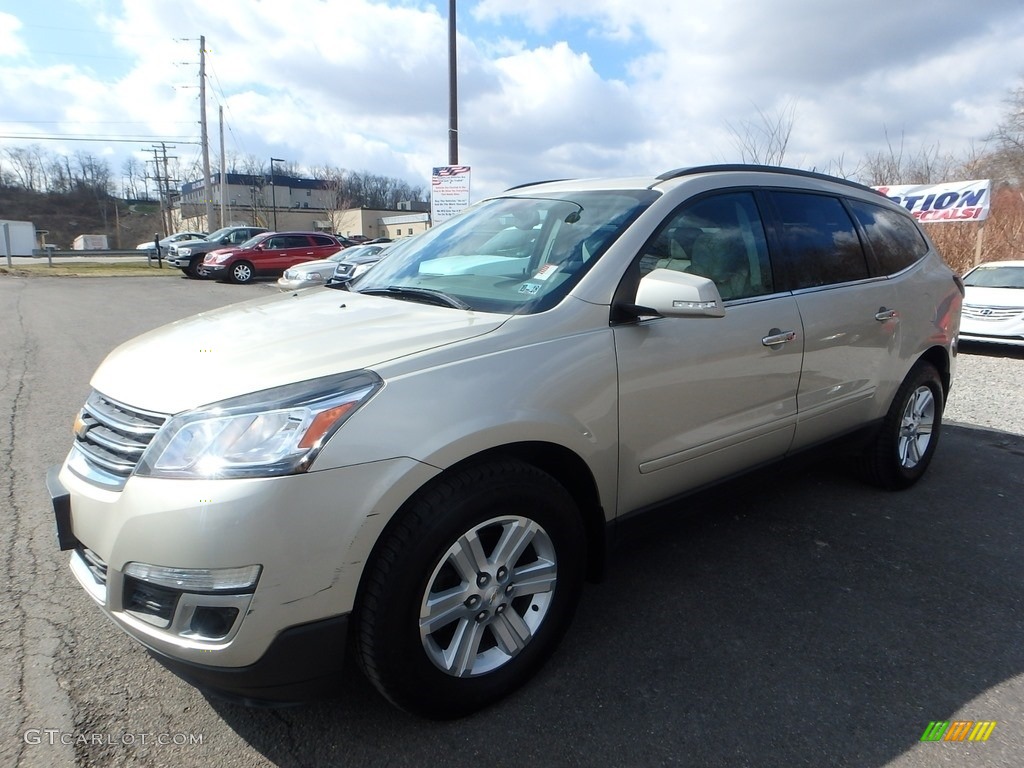 2013 Traverse LT AWD - Champagne Silver Metallic / Dark Titanium/Light Titanium photo #1