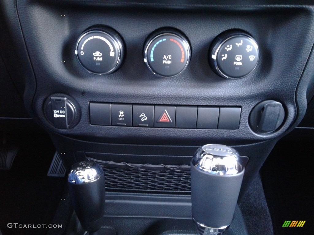 2018 Wrangler Sport 4x4 - Gobi / Black photo #23