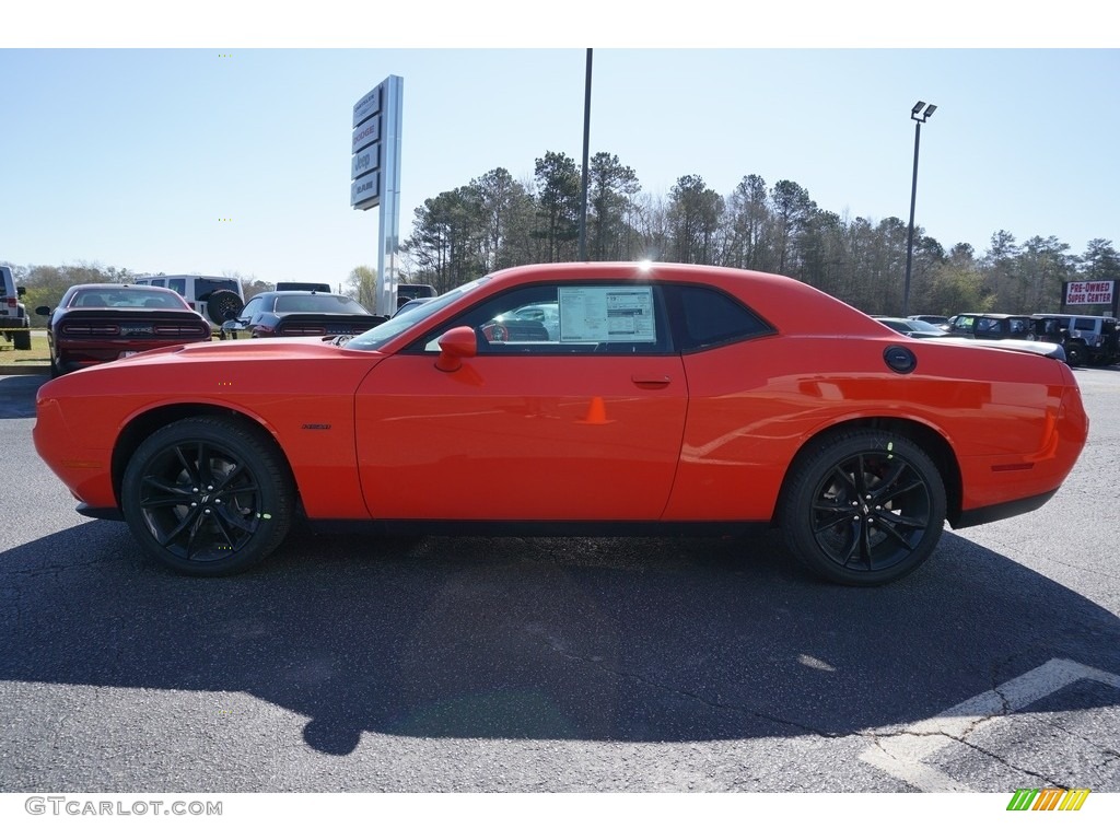 2018 Challenger R/T - Go Mango / Black photo #4