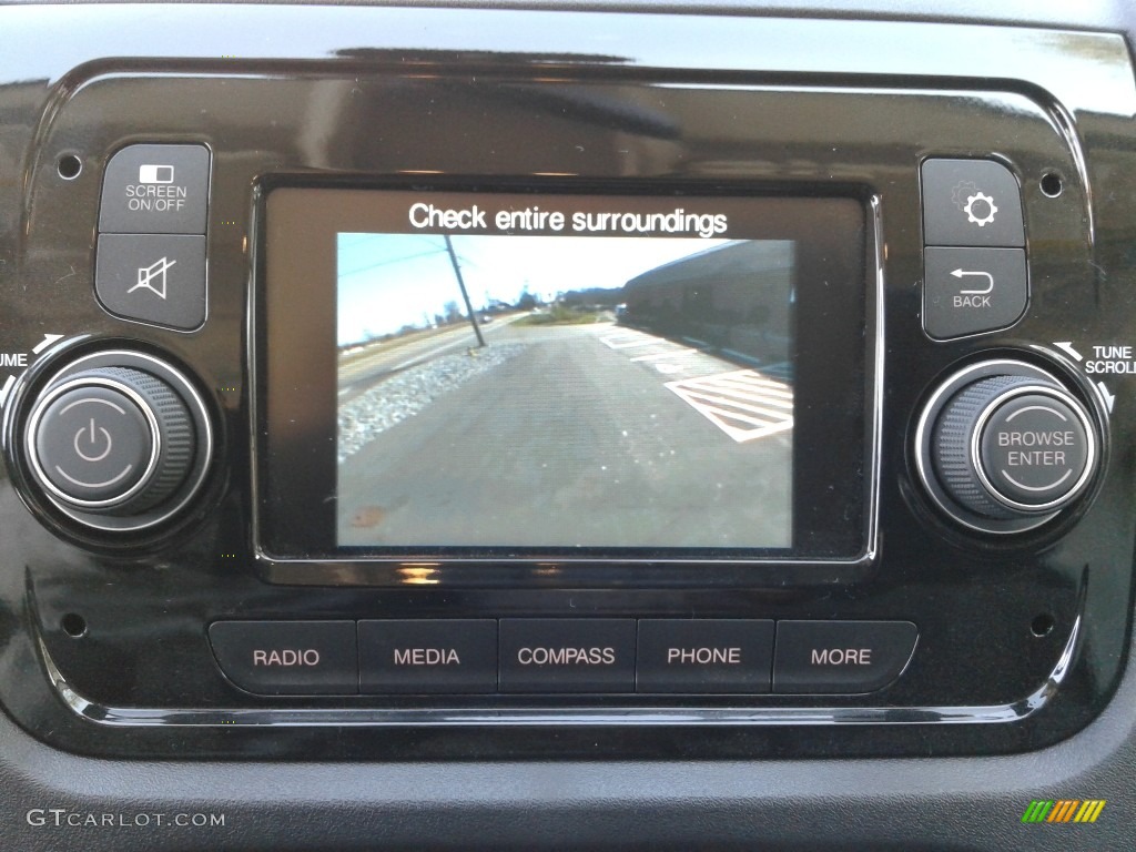 2018 Ram ProMaster 3500 Cutaway Utility Van Controls Photo #126042323