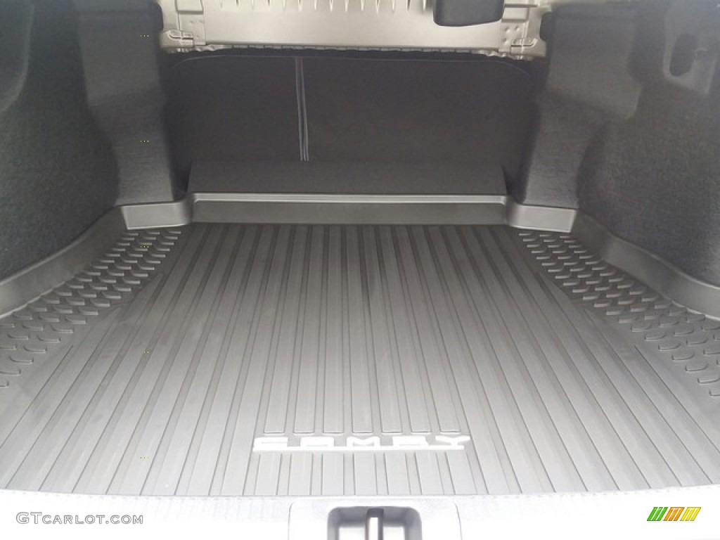 2018 Camry Hybrid LE - Predawn Gray Mica / Black photo #19