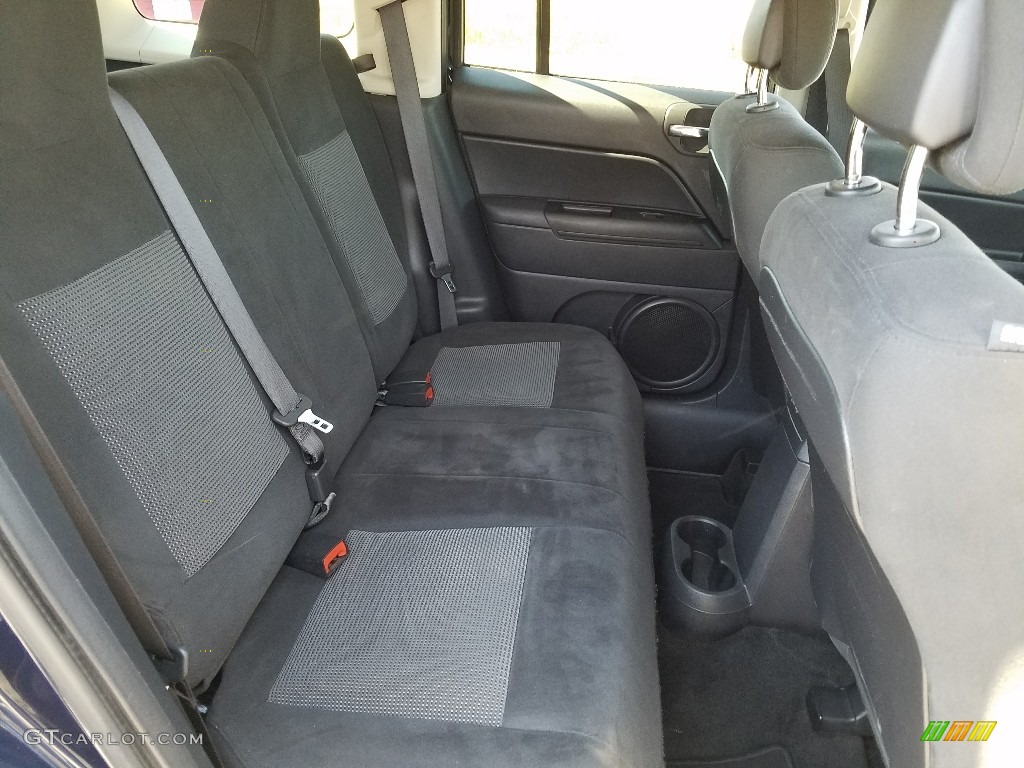 2016 Patriot Sport - True Blue Pearl / Dark Slate Gray photo #11