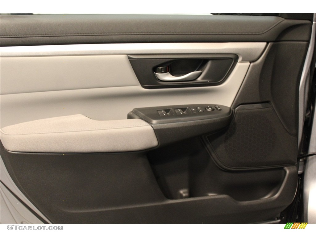 2018 CR-V LX - Lunar Silver Metallic / Gray photo #6