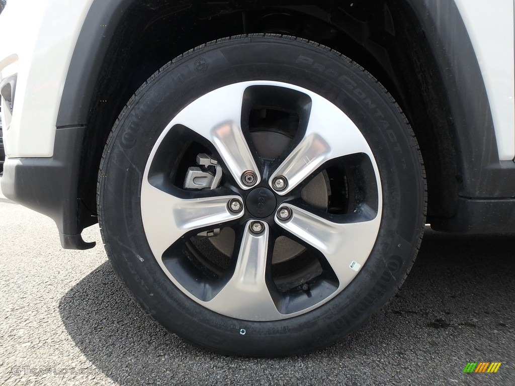 2018 Compass Latitude 4x4 - White / Black photo #9