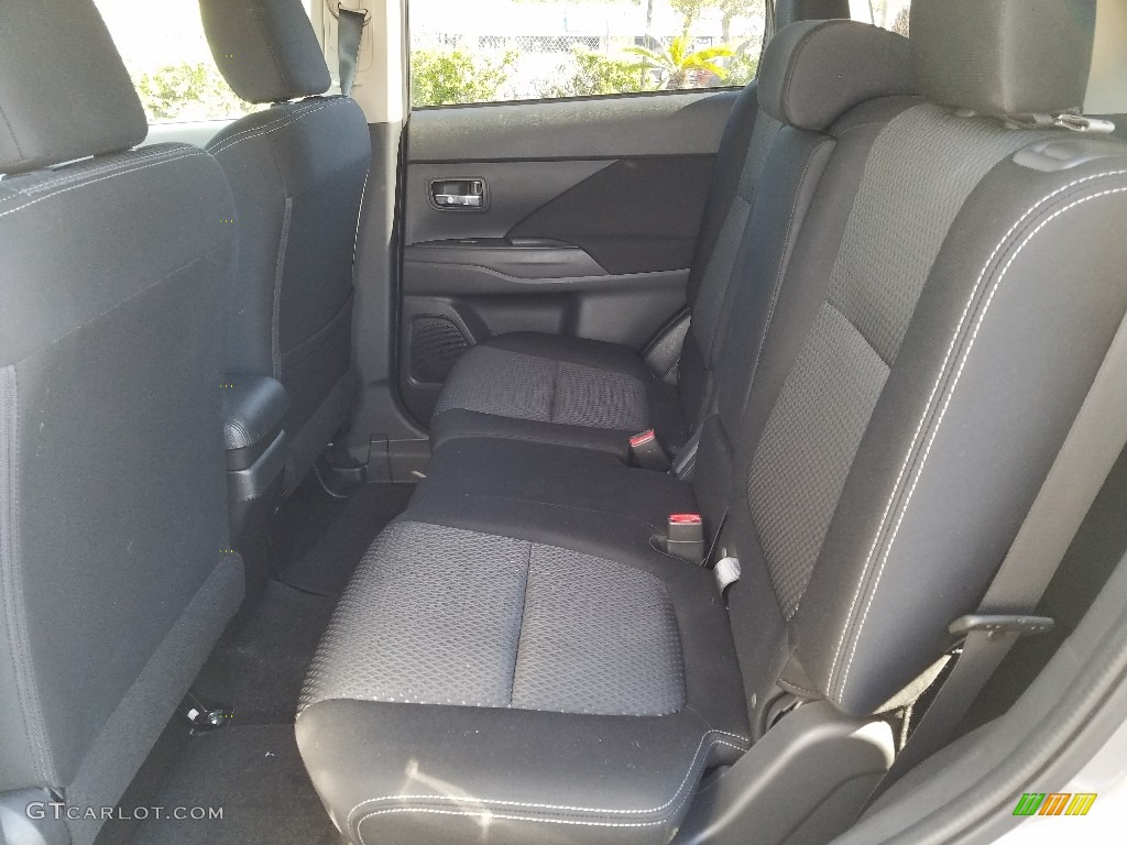 Black Interior 2017 Mitsubishi Outlander ES AWC Photo #126048122