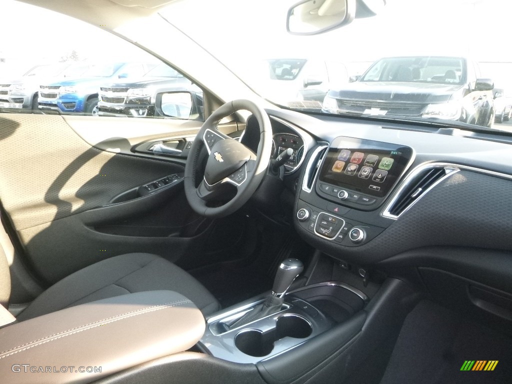 2018 Malibu LT - Summit White / Jet Black photo #11
