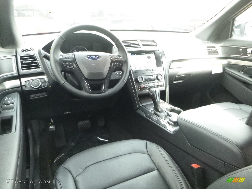 2018 Explorer XLT 4WD - Blue Metallic / Ebony Black photo #10