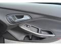 Magnetic Metallic - Focus SE Hatchback Photo No. 15