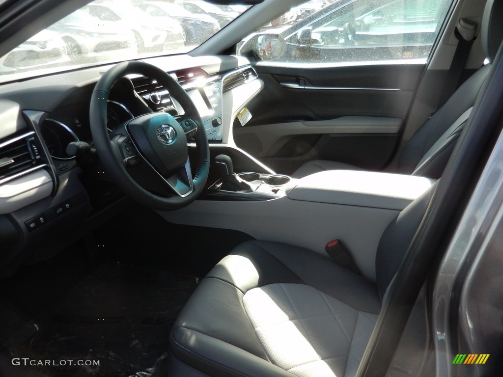 2018 Camry XLE - Predawn Gray Mica / Ash photo #3