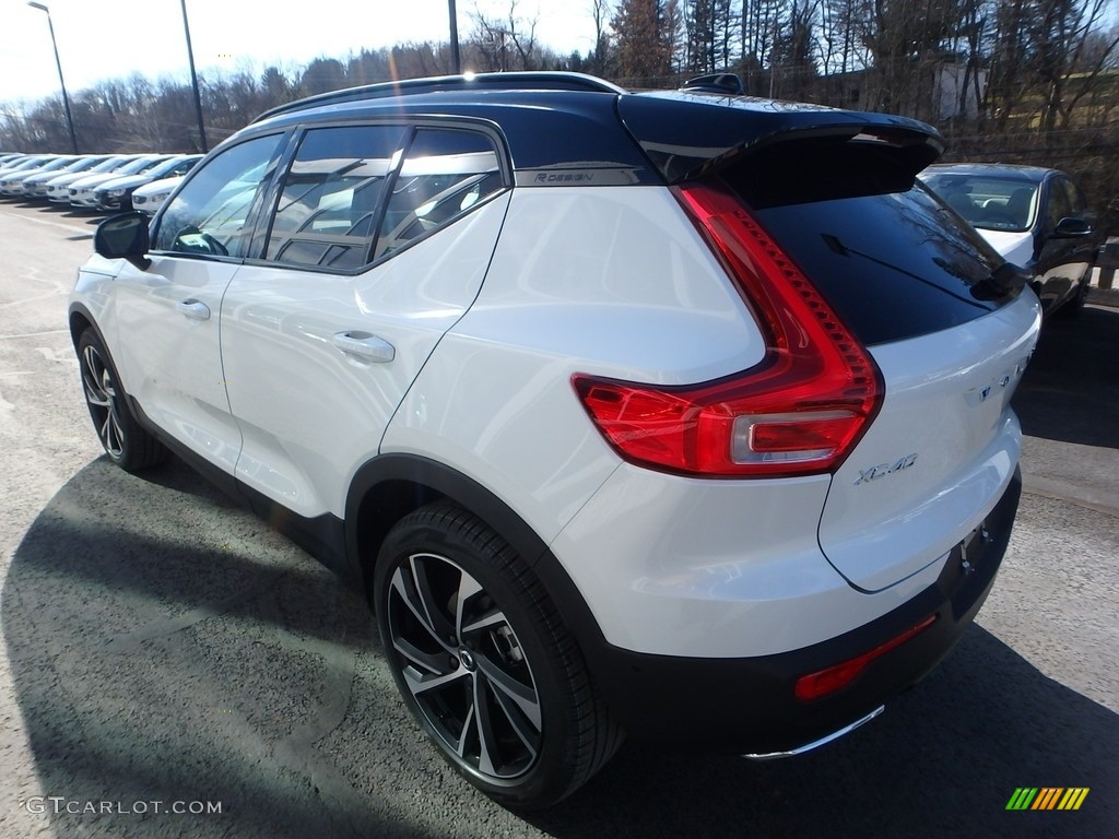 2019 XC40 T5 Momentum AWD - Crystal White Metallic / Charcoal photo #4