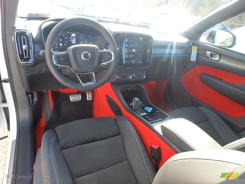 2019 XC40 T5 Momentum AWD - Crystal White Metallic / Charcoal photo #9