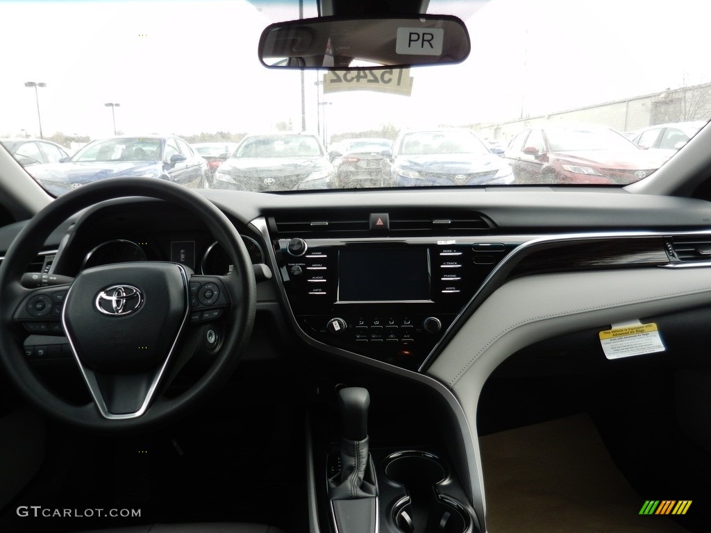 2018 Camry LE - Predawn Gray Mica / Ash photo #5