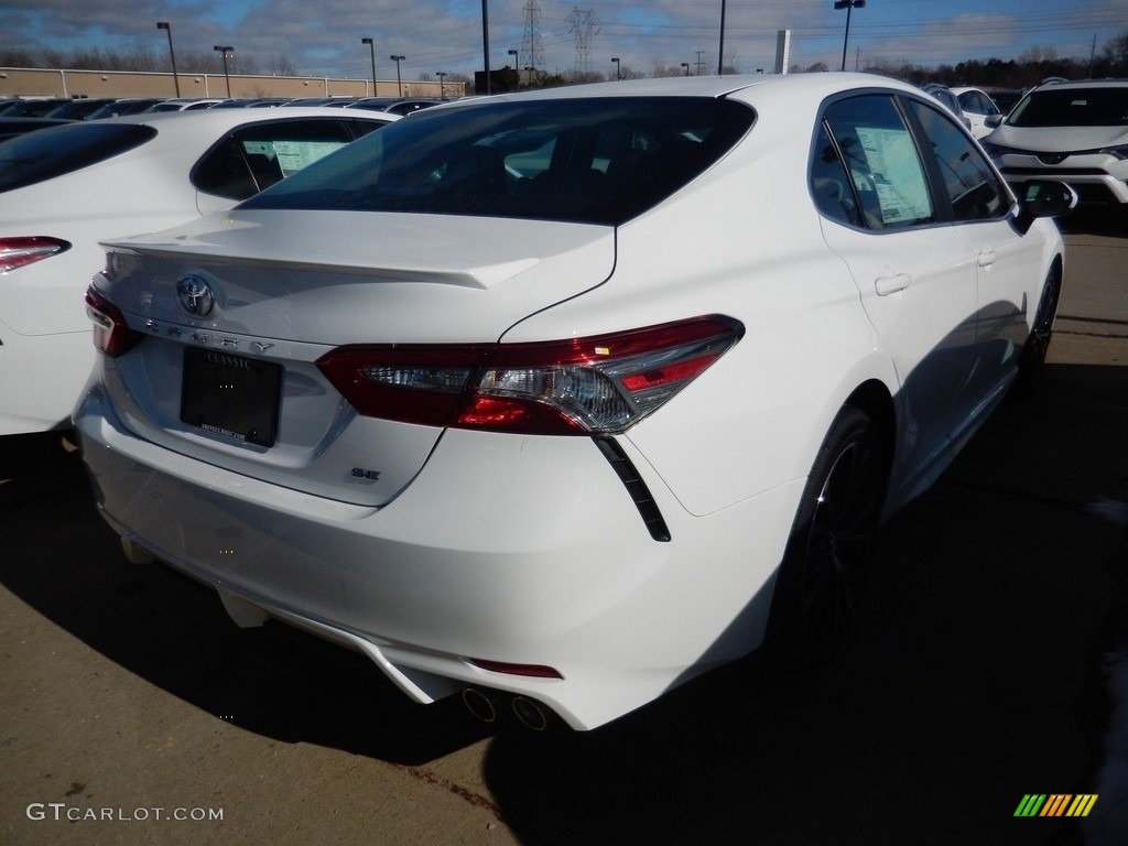 2018 Camry SE - Super White / Ash photo #2