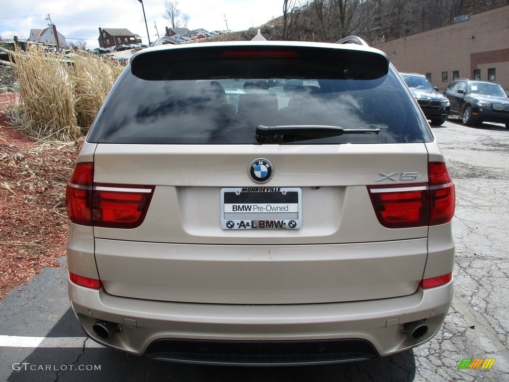 2013 X5 xDrive 35d - Orion Silver Metallic / Sand Beige photo #4