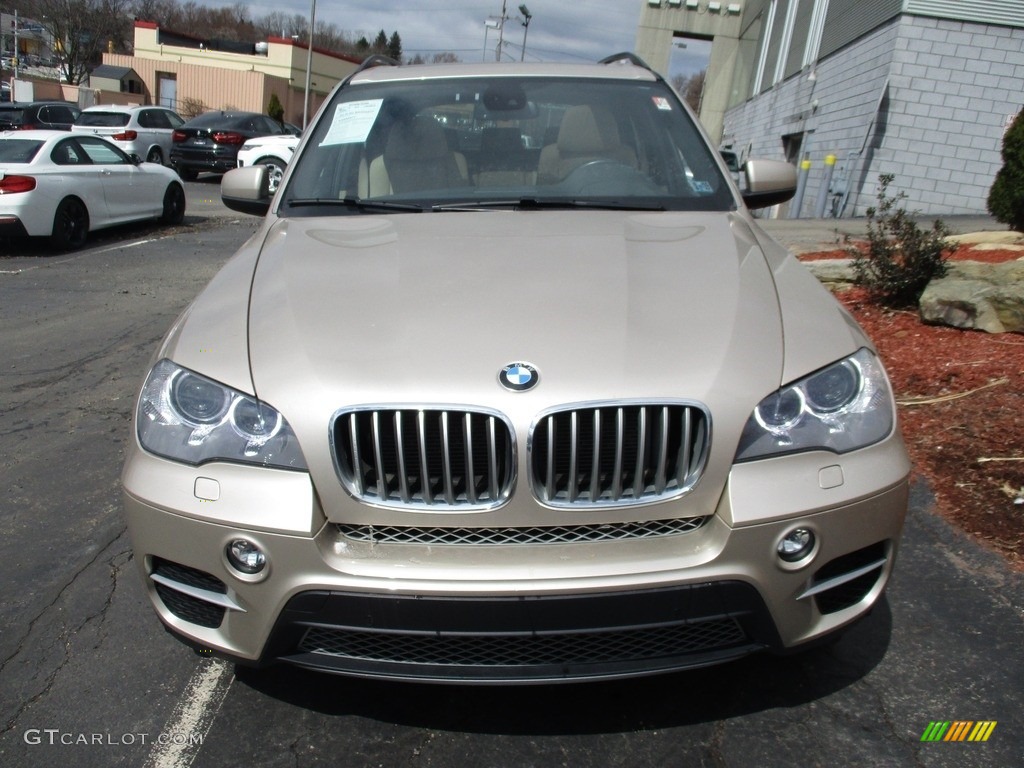 2013 X5 xDrive 35d - Orion Silver Metallic / Sand Beige photo #8