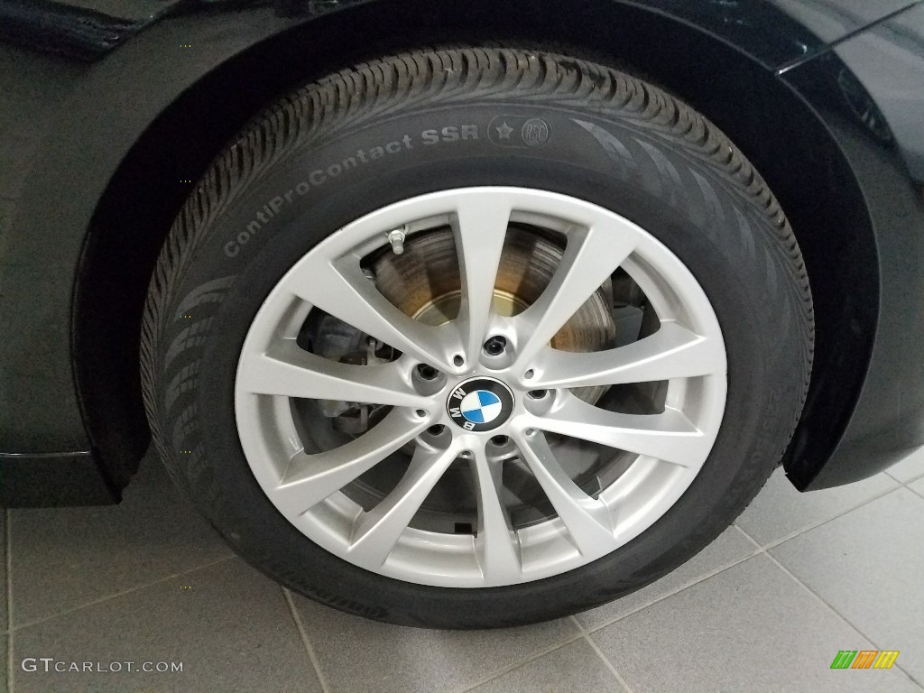 2018 3 Series 320i xDrive Sedan - Jet Black / Black photo #26