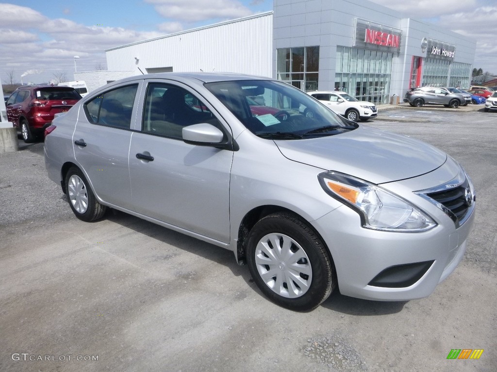 2018 Versa S Plus - Brilliant Silver / Charcoal photo #1