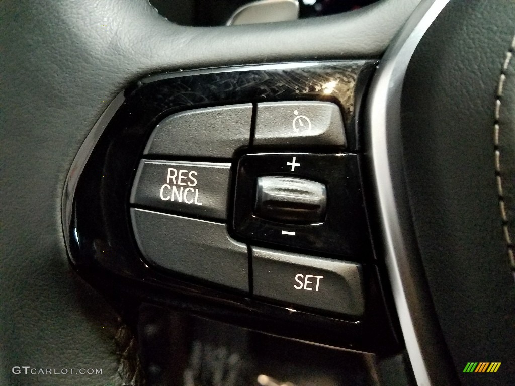 2018 5 Series 530i xDrive Sedan - Black Sapphire Metallic / Black photo #16