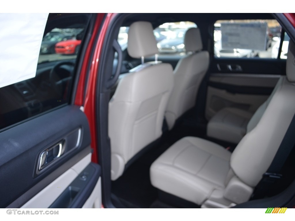2018 Explorer XLT - Ruby Red / Medium Stone photo #8